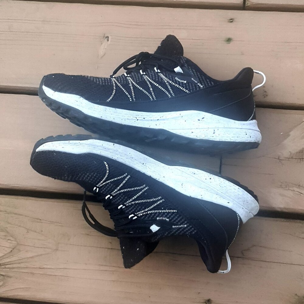Merrell Women's Black/White Bravada 2 Performance Mid Hikers NIB Outdoor Size 11 - Picture 4 of 6